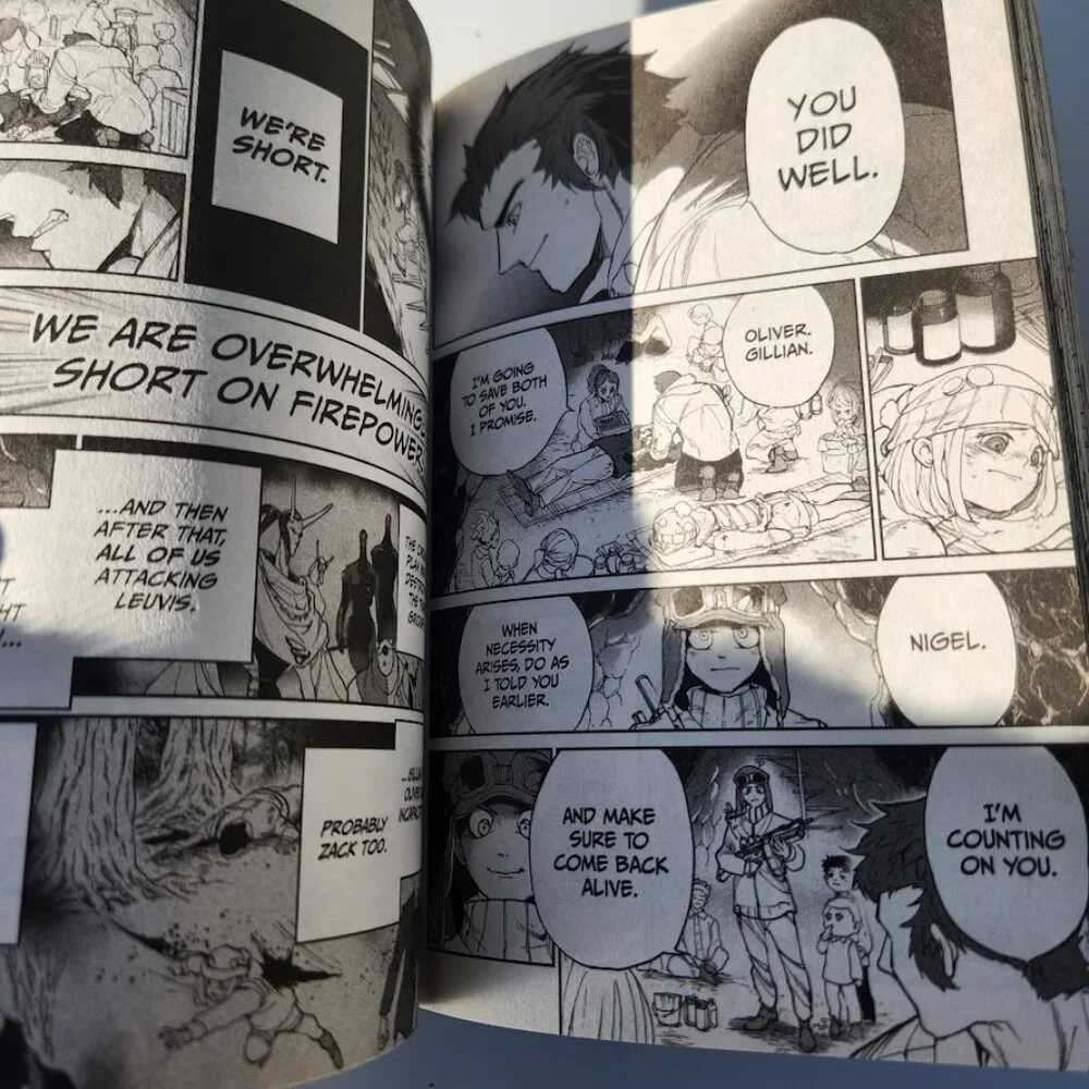 The Promised Neverland 10 Volume 10 Kaiu Shirai Graphic Novel Book Comics Comic